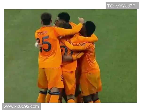 欧冠激战：里昂逆转曼城4-3全场沸腾瞬间回顾与点评