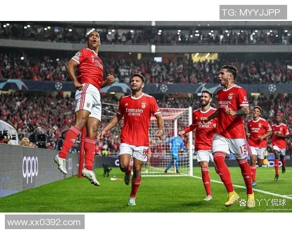 德甲焦点战：本菲卡绝杀多特蒙德全场沸腾赛后深度解析