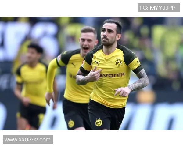 德甲激战：多特蒙德大胜AC米兰红牌事件引发全场热议与转会传闻