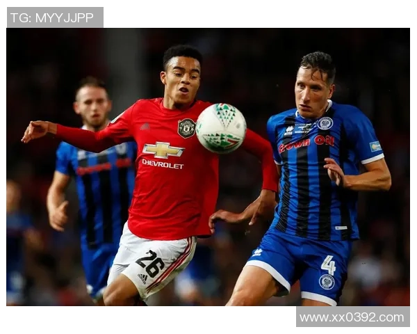 英超激战尤文图斯大胜曼联六比二绝杀时刻点燃全场激情