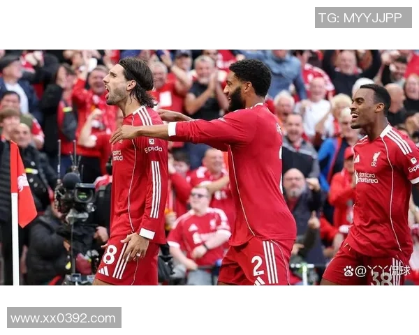 世界杯精彩对决利物浦与曼联战成平局点球大战引爆全场激情瞬间集锦