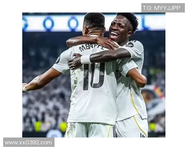 欧联杯精彩对决皇马逆转那不勒斯帽子戏法点燃全场激情