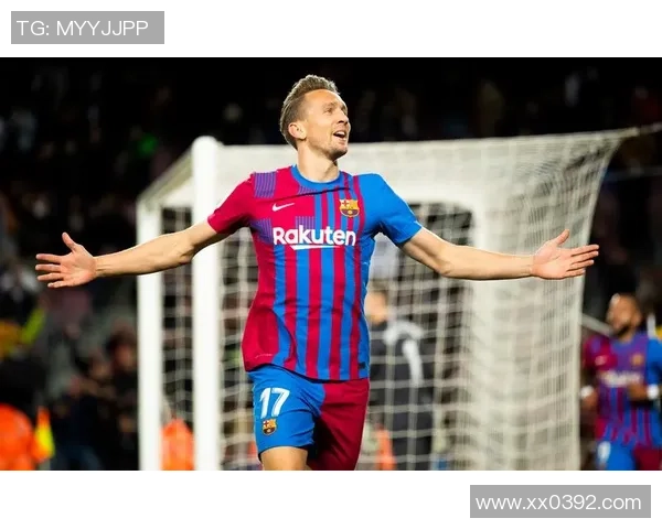 欧联杯激情四射巴萨大胜里昂补时进球点燃全场热情 欧联杯激情四射巴萨大胜里昂补时进球点燃全场热情