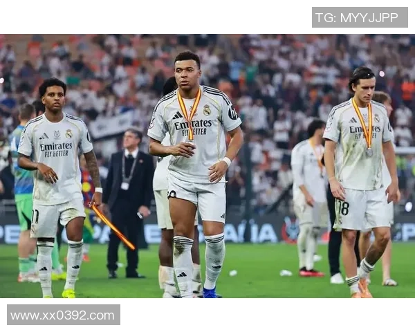 德甲激战尤文图斯逆转巴萨红牌争议引发全场热议